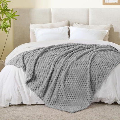 BEDELITE Fleece Blanket, Large King Size for Bed, 3D Jacquard Decorative Grey Fuzzy Blanket, Soft and Cozy Warm Plush Fluffy Throw All Seasons Suitable, 108x90Inches