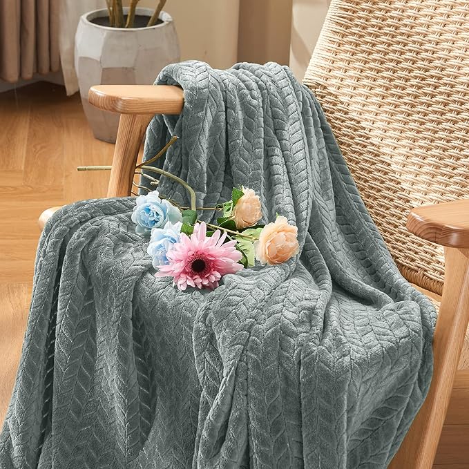 inhand Grey Fleece King Blanket for Bed, Super Soft Flannel Cozy Blankets for Adults, Lightweight Leaves Pattern Fuzzy Blanket for Office,Travel, Warm Plush Blankets for All Season, 90x108 Inches