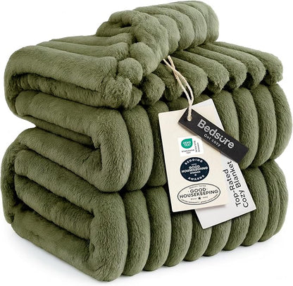 Bedsure GentleSoft Moss Fleece Queen Blanket for Couch - Cozy Soft Blankets for Women, Cute Small Throws for Girls, 90x90 Inches