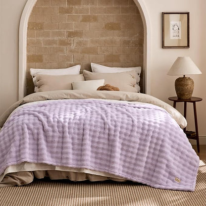 Bedsure 3D Fleece Bubble Blanket - GentleSoft Purple King Blanket for Bed Sofa Room Decor - Luxury Soft Cozy Gifts for Kids Girls, Lightweight, All Seasons, Light Purple, 108"×90"