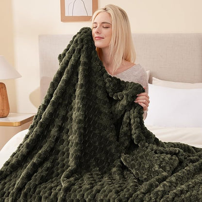 EXQ Home Fleece Blanket Twin Size for Couch or Bed - 3D Imitation Turtle Shell Jacquard Decorative Blankets - Cozy Soft Fuzzy Flannel Blanket Suitable for All Seasons(60"×80",Moss Green)