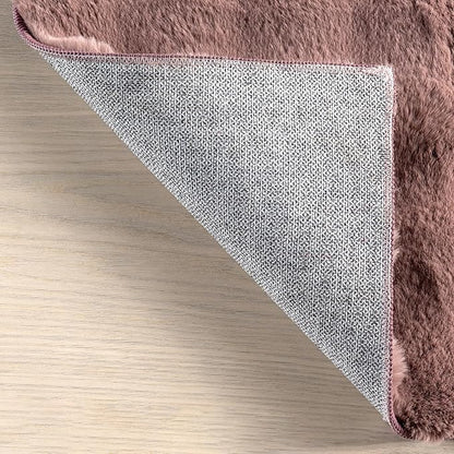 nuLOOM Jeni Burgundy, 2'6" x 8', Solid Faux Rabbit, Fluffy and Cozy, High Traffic, Stain Resistant, Easy Clean, Durable Washable Runner for Bedroom, Living Room, Dining, Den, Foyer, Entryway