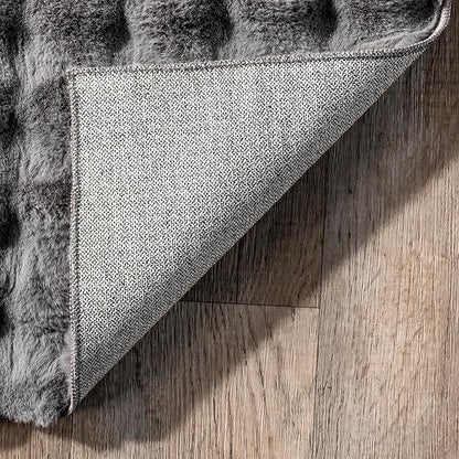 nuLOOM Jeni Dark Grey, 2'6" x 6', Solid Faux Rabbit, Fluffy and Cozy, High Traffic, Stain Resistant, Easy Clean, Durable Washable Runner for Bedroom, Living Room, Dining, Den, Foyer, Entryway